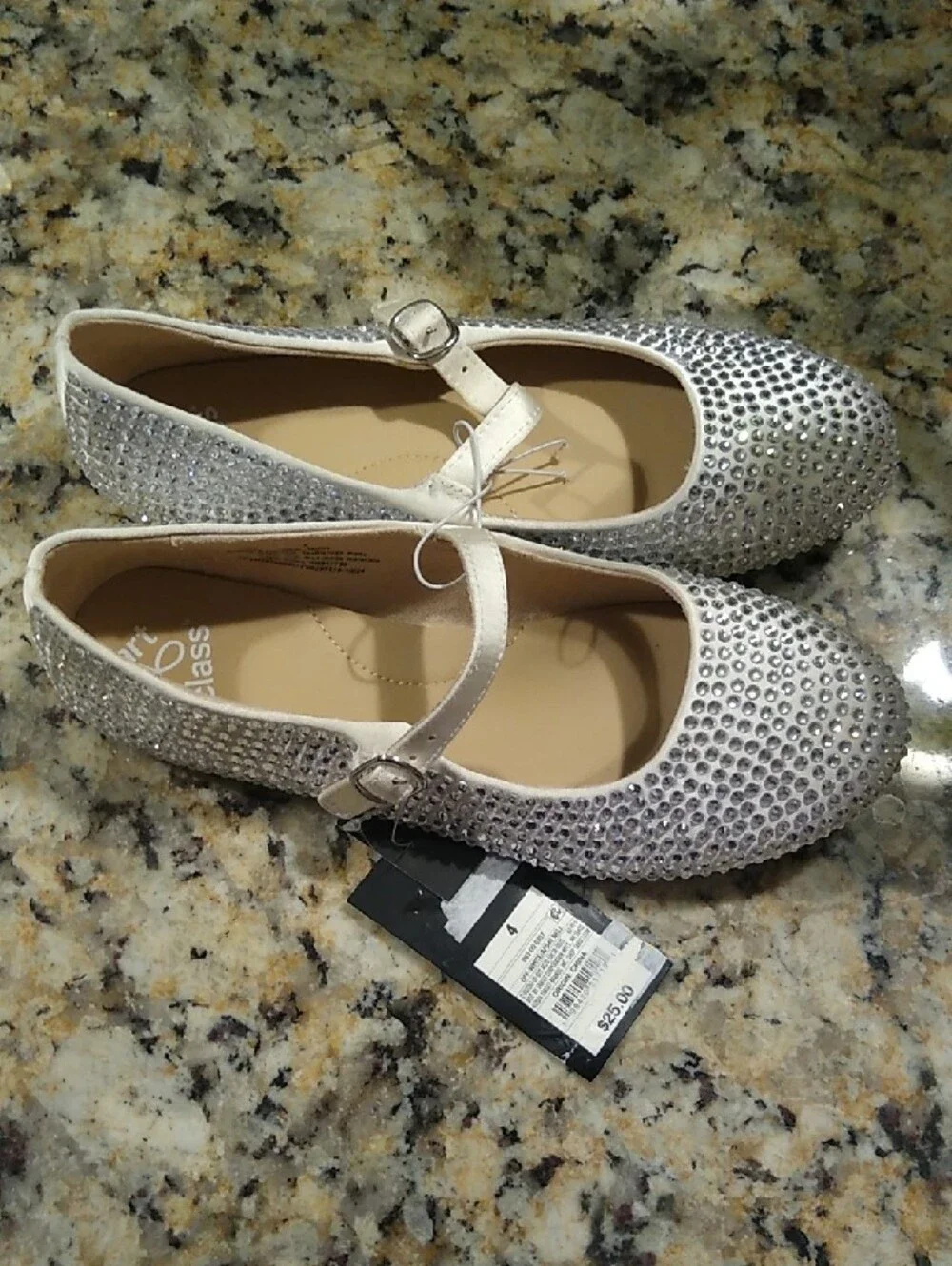New art class White Rhinestone Mary Jane Flats for Girls Size 4.